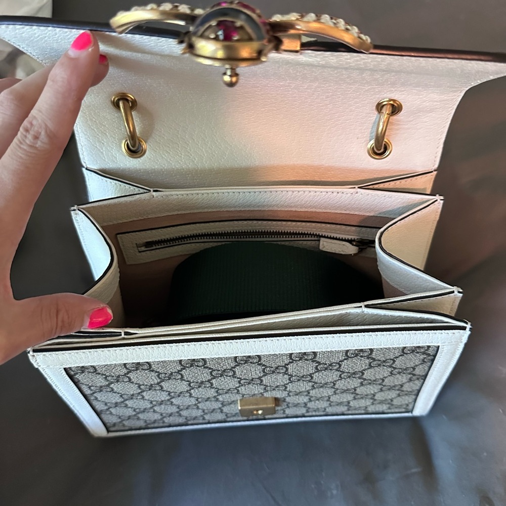 Limited edition Gucci bee bag - Picture 9 of 11